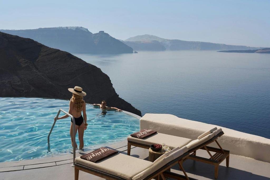 Mystique Hotel Santorini Sea View